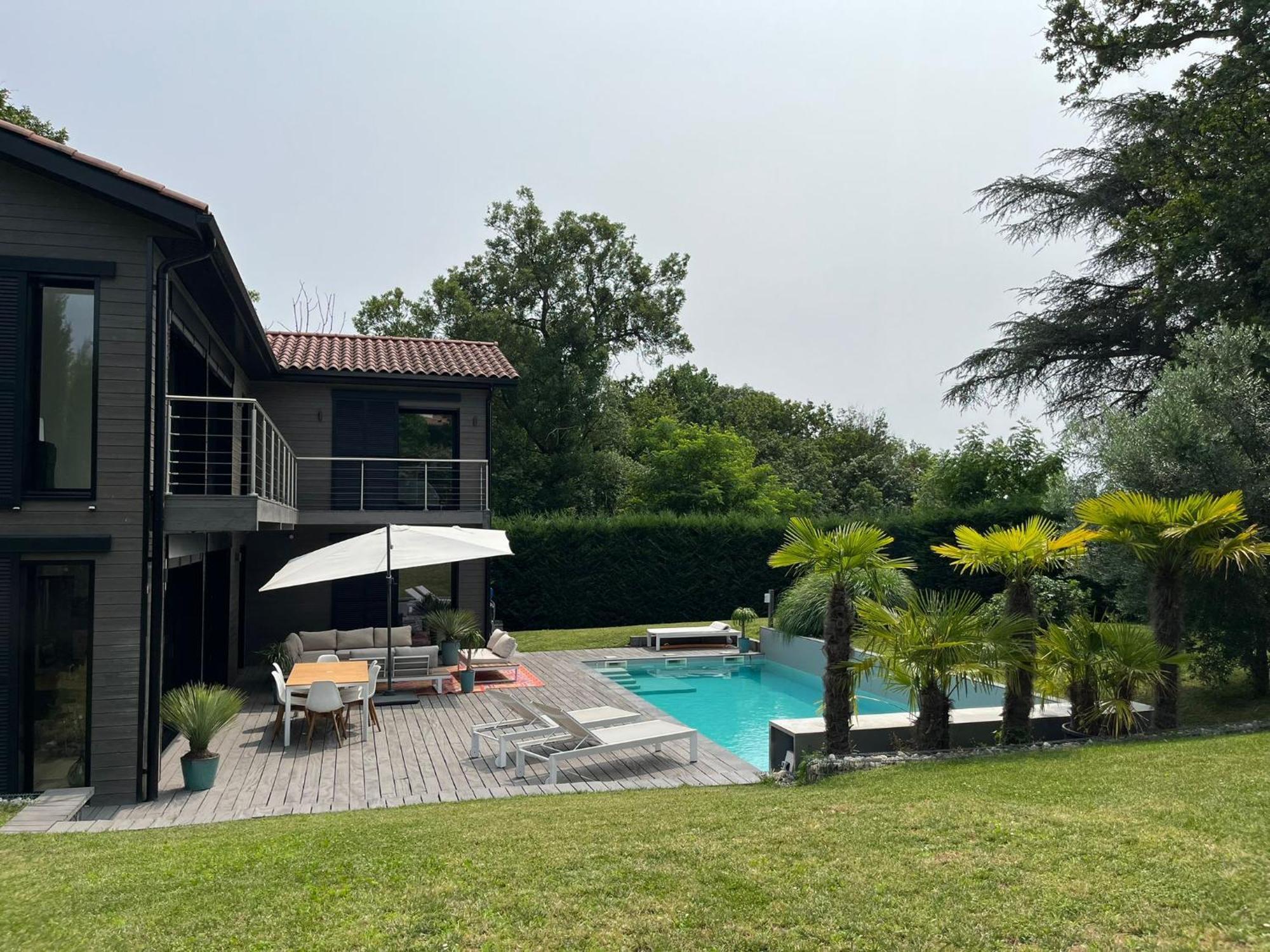 Villa Piscine A Proximite De Lyon Chaponost Buitenkant foto
